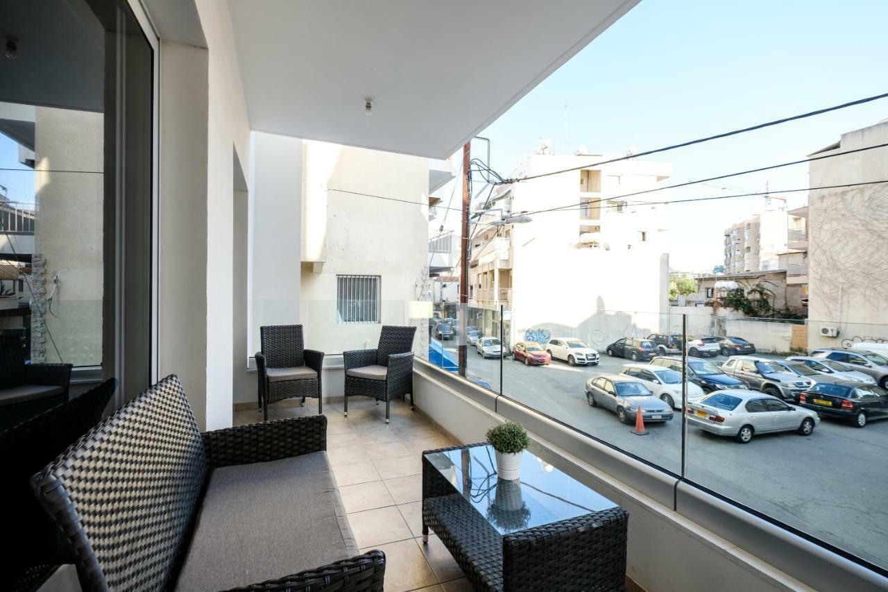 Book Me Now Central Flat Daire Larnaca Dış mekan fotoğraf