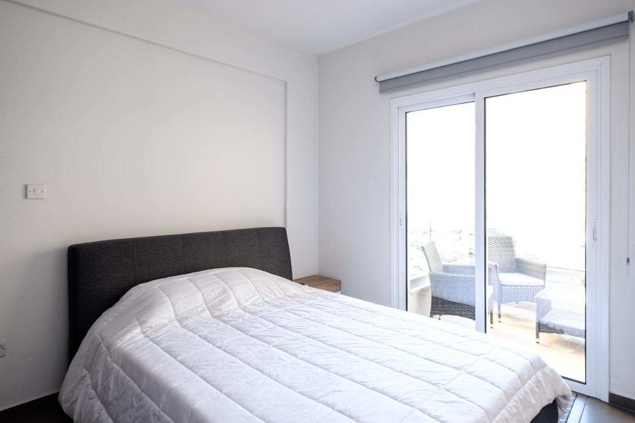 Book Me Now Central Flat Daire Larnaca Dış mekan fotoğraf